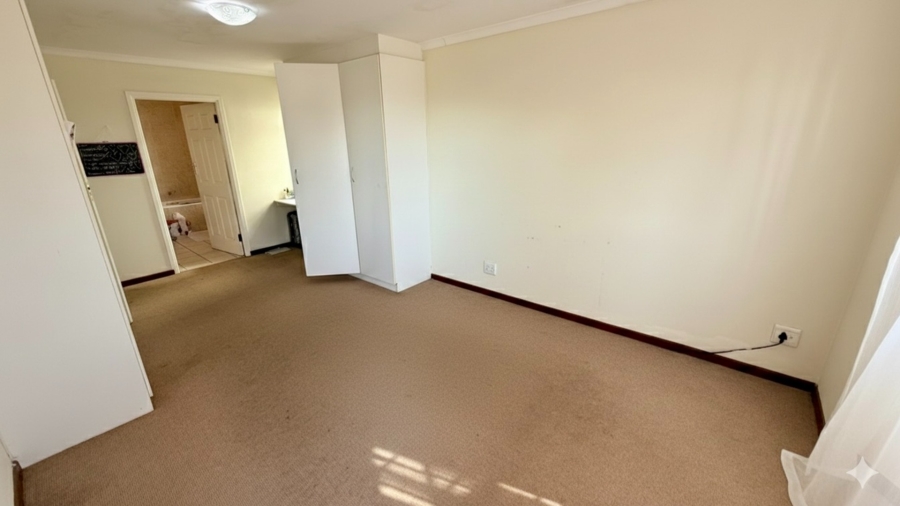 To Let 3 Bedroom Property for Rent in Old Place Western Cape